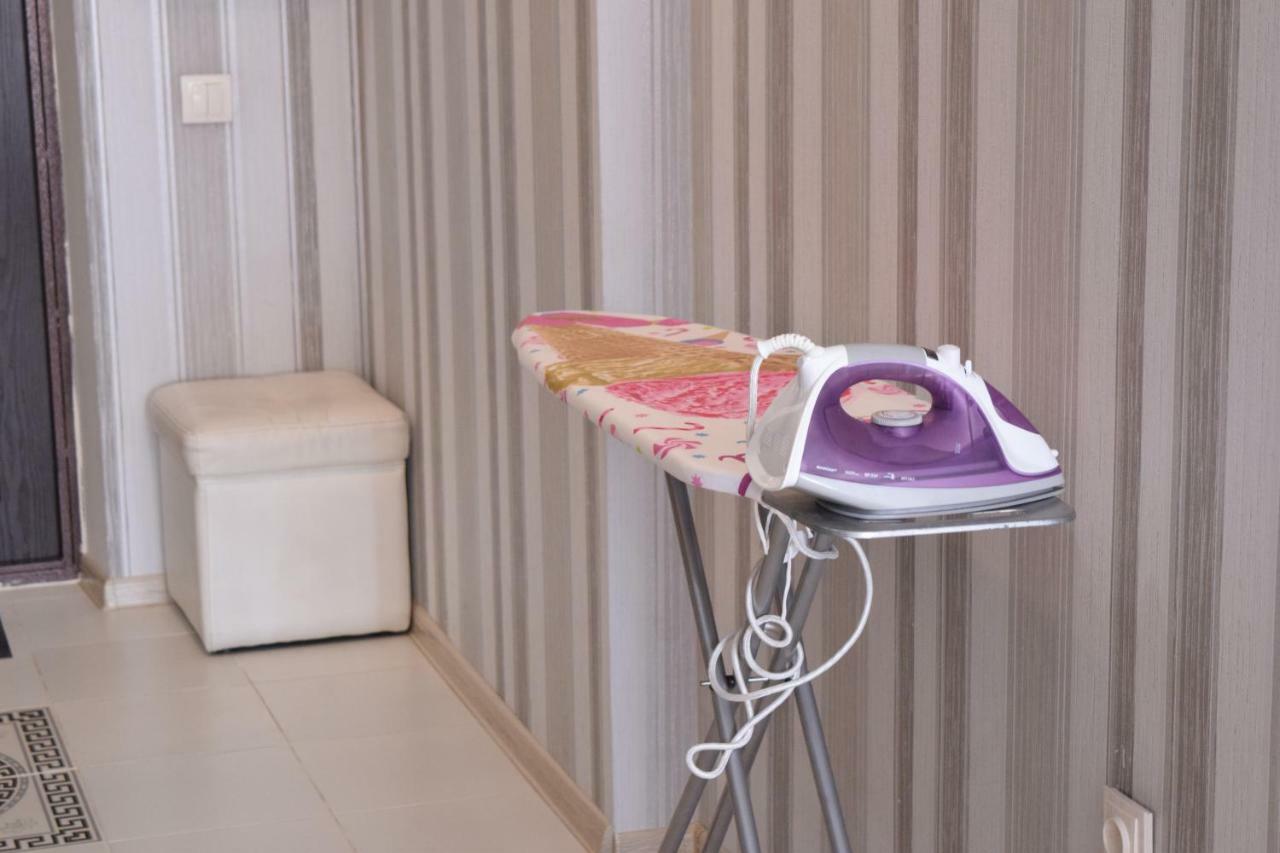 Apartment With Good View In The Center Bishkek Exteriör bild