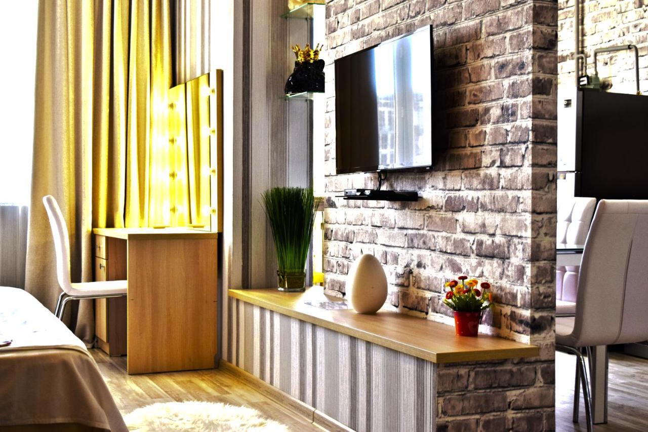 Apartment With Good View In The Center Bishkek Exteriör bild